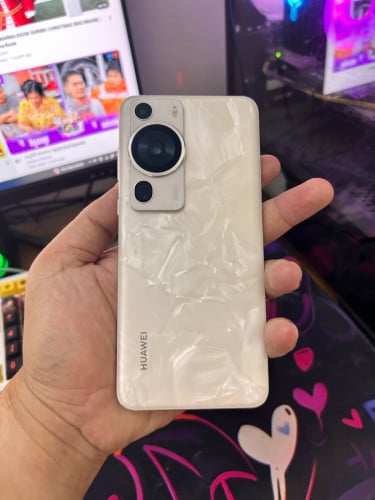 HUAWEI P60Pro ក្រុមហ៊ុន សុីម២ នៅស្អាត ស្ទើរតែគូតក្រោមតិចដូចរូប លក់តែទូសព្ទទេ