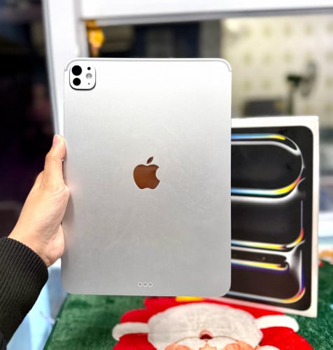 IPad Pro M5 ទំហំផ្ទុក (256G) Use WiFi Only 11 inch’s With Box