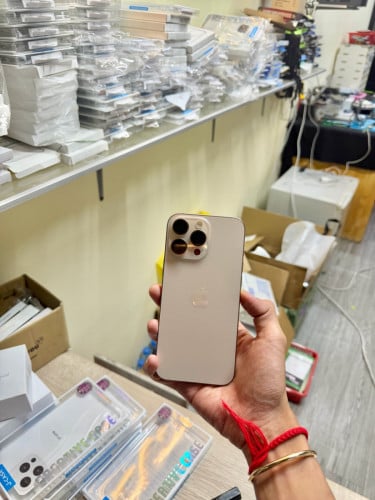 iPhone 16 pro max 512GB សានុំសុីនណែន តម្លៃ 900$