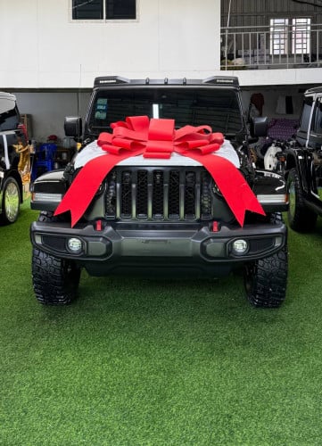 Jeep Wrangler Rubicon 2022 ប្រេីបាន10000kmជាង Full option ឡាន​ក្រុម​ហ៊ុន​