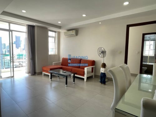 N568 | 3 Bedrooms Apartment For Rent in BKK2 Area