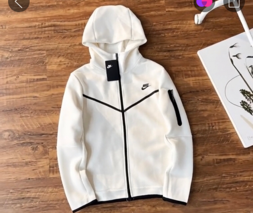 Nike Fleece + Short Only 23$ New 100$ ទិញមកខុសSize < Size M>