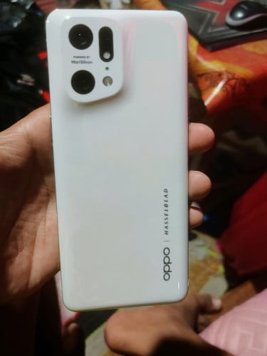 Oppo findx 5 pro ចរចាបាន (វ៉ៃដូរក៏បាន)