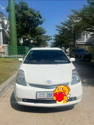 PRlUS 2007 ពណ៍ស ហ្វូលពេញ ម្ចាស់ដេីមផ្ទាល់កាត់ឈ្មោះបាន ឡានស្អាត់