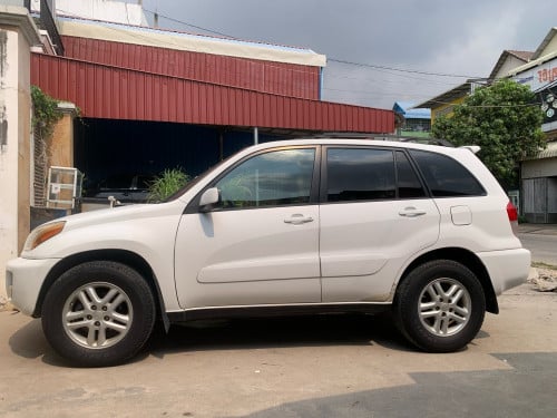 RAV4 L 2003ប៉ុង1