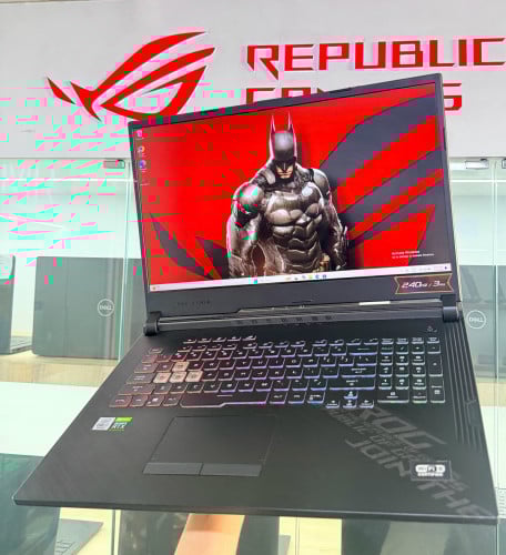 ROG Strix G712/i7-10th/32GB/M.2 512GB/RTX2070(8G)/17.3”(240hz)/RGB