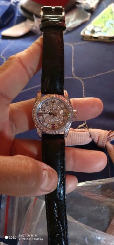 Rolexនាឡិកាស្រីស្បែកអូរទ្រីស