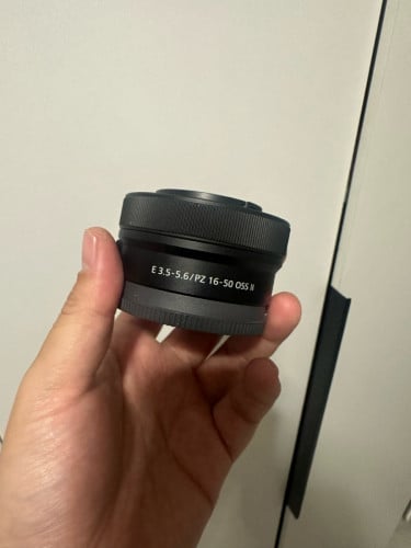 Sony Kit lens 16-55mm E3.5-5.6