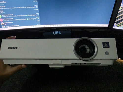 Projector Sony VPL DX120