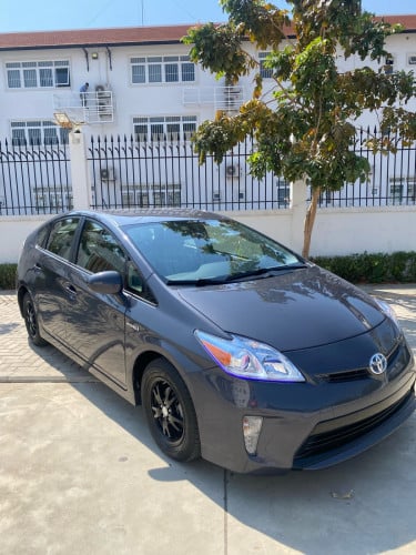 Toyota Prius 2013 ទើបមកដល់ថ្មី