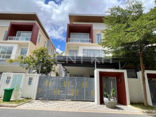 Twin Villa for rent at Chrouy Changva 6A