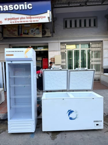 ទូក្លាសេមួយទឹកៗ លក់