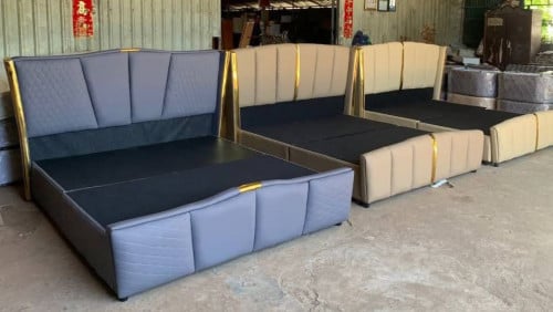 លក់គ្រែបោះដុំ