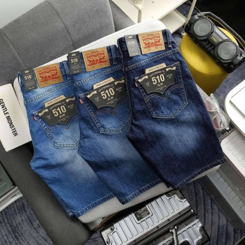 ខោខោប៊យជើងខ្លី