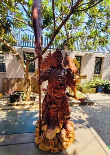 រូបចម្លាក់មេទ័ពគួនអ៊ី