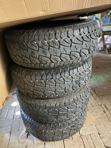 សំបកម៉ាក Kapsen 265/65/17 មួយទឹកនៅថ្មី98% ឌីឡេ 38/23