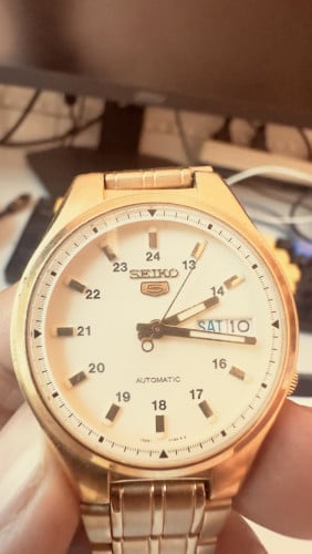 នាឡិកាពណ៌មាស សម្រាប់លក់/精工5号自动机械防水腕表，金色，现货出售/Seiko 5, Automatic Water Resistance watch Gold-colored