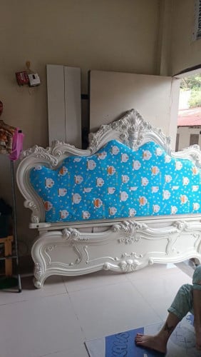 គ្រែព្រះនាងមួយតឹកនៅថ្មី90%