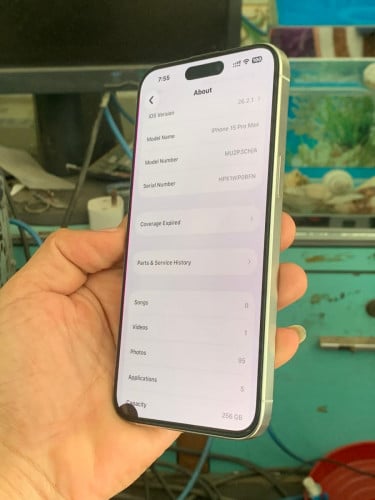 លក់iP 15 Pro Max 256g CHដាក់បានsim2បែកខ្នងដូអេក្រងសុីនឆ្នូតគៀននឹងជាំរាងញាក់ព្រិចៗអត់ស្កែនដូចរូបចុៈបា