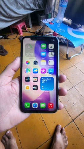 លក់ទូស័ព្ទ​ IPhone 11