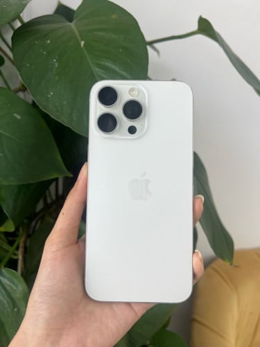 បងៗ iPhone 15PM 256g LLA អីវ៉ាន់ Look Sim តម្លៃ570$