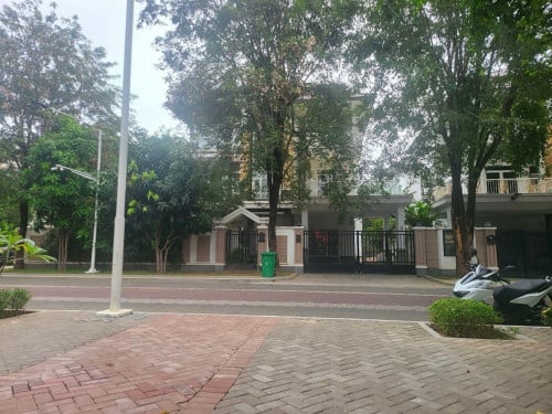 វីឡាឃ្វីនសម្រាប់លក់| Queen villa For Rent