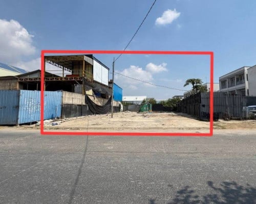 🔰ដីសម្រាប់លក់នៅផ្លូវធំ (ជិតវត្តក្រាំងធ្នង់)។