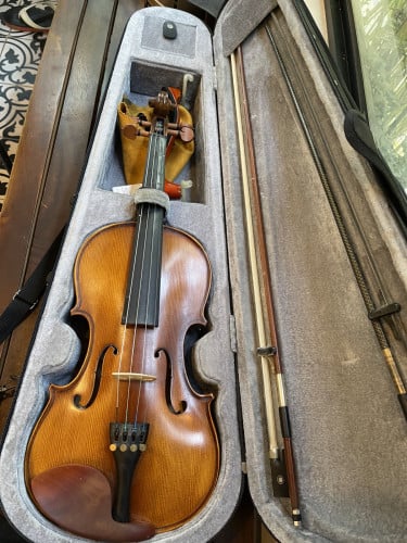 លក់ Violin សំលេងល្អ1០០%