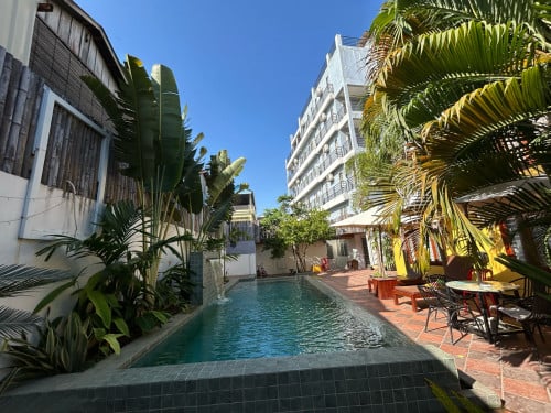 1 bedroom with swimming pool