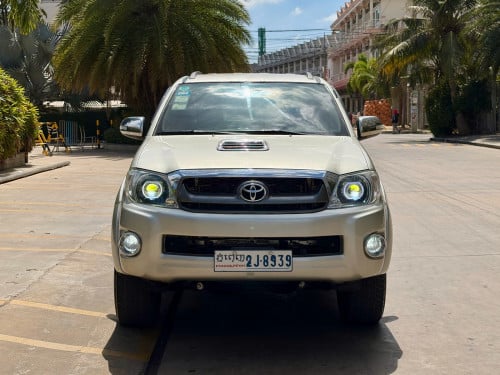 2008 Toyota Hilux Vigo 3.0Lម៉ាស៊ូតកាពីតាស់