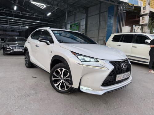 2015 Lexus NX200t F sport 8មុឺនម៉ាយ ឡានមូល ម្ចាស់ដើម