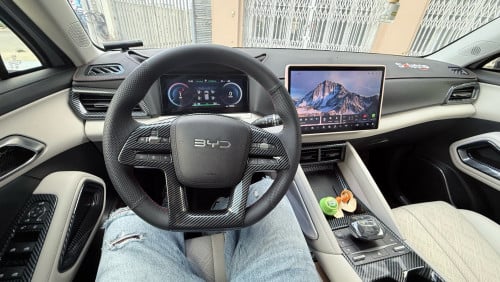 2025 BYD Atto 2 ឡានក្រុមហ៊ុនធានា8ឆ្នាំ 13000គីឡូជាង ថ្នាំសុីន100%(តំលៃចរចារ)