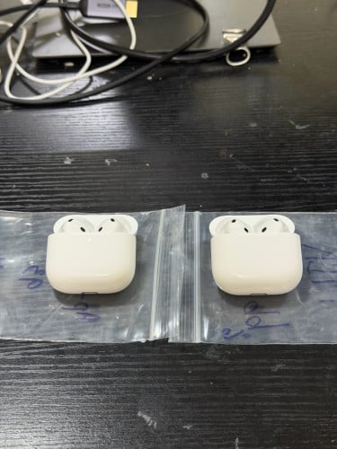 AirPod 4 99%  ដូចរូប