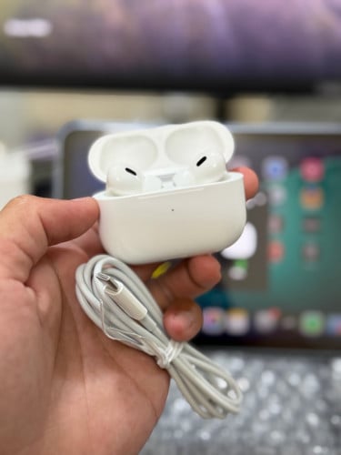 AirPod Pro 2 Lightning 98% ដូចរូប