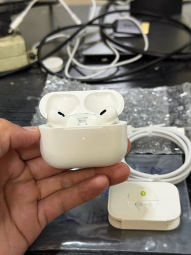 AirPod Pro 2 Type C 97 % ដូចរូប