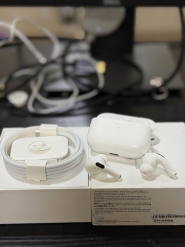 AirPod Pro 2 Type C 99 % ដូចរូប