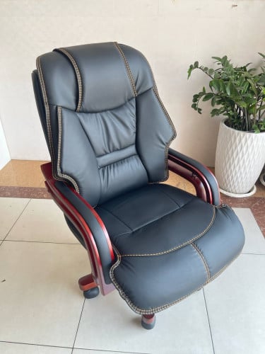 Boss chair
