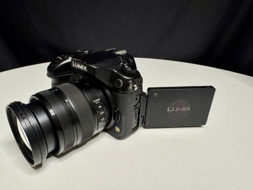 Camera Panasonic GH3 with Len 25-35mm