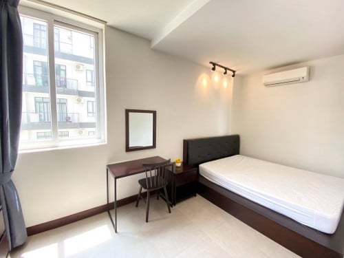 Condo for rent at Toul Tompong