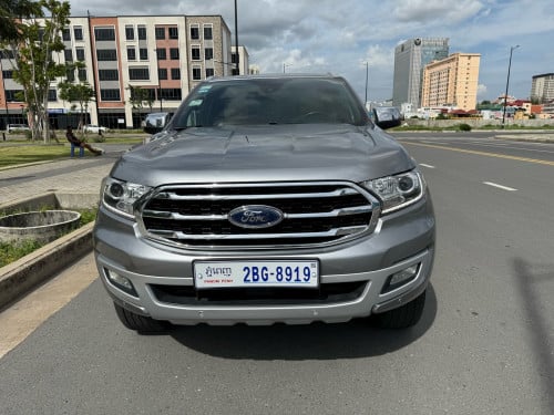 Ford Everest Titanium Full option ,Year:2019 សោរ2គ្រាប់