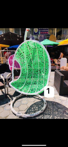 Hanging chair (កៅអីលំអផ្ទះ)