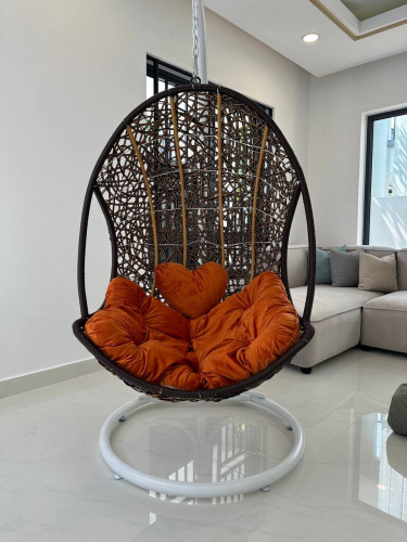 Hanging chair (កៅអីលំអផ្ទះ)
