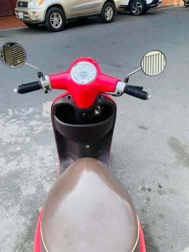 Honda Giorno ,50cc ,year2017 , 590$(have card have id)
