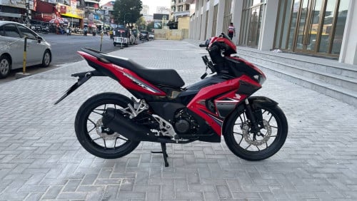 Honda វិនណើ x 023