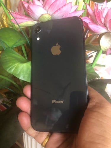 ip.XR 64gអត់ស្គេនក្រៅពីនិងok