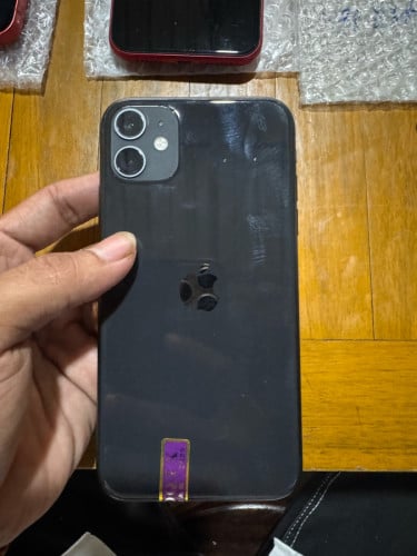 iPhone 11 64GB សាណុំណែន