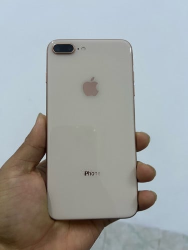 iPhone 8+ plus នៅស្អាត មានស្កេន 64G អត់ជាប់