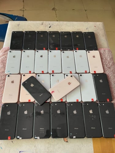 Iphone 8 zin all 45$