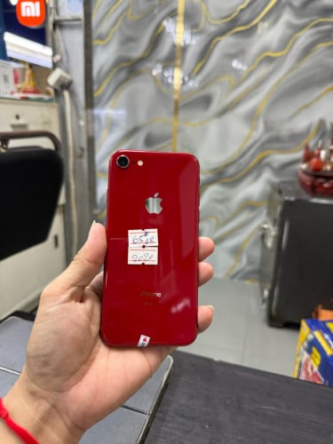 Iphone8 64G CH ម៉ាសុីនអេក្រង់ស្រុីន សឹកតិច