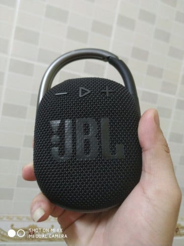 JBL clip4 98%